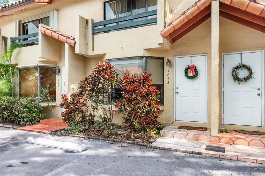 7878 SW 102nd Lane Miami FL 33156