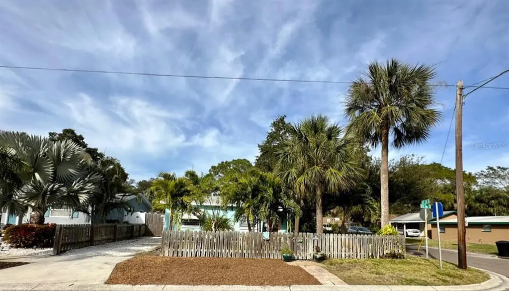 4501 26th Avenue S St Petersburg FL 33711
