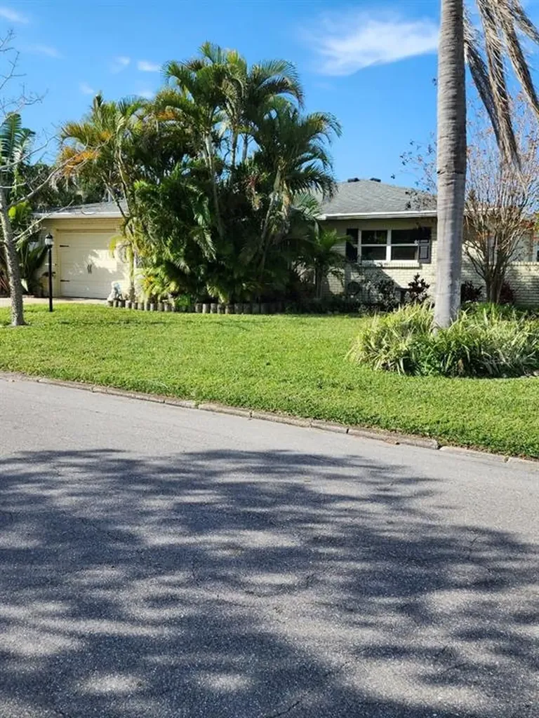 100 61st Street W Bradenton FL 34209