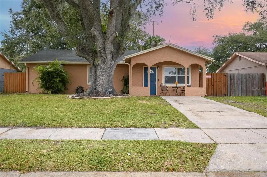 309 Lesesne Street Kissimmee FL 34744
