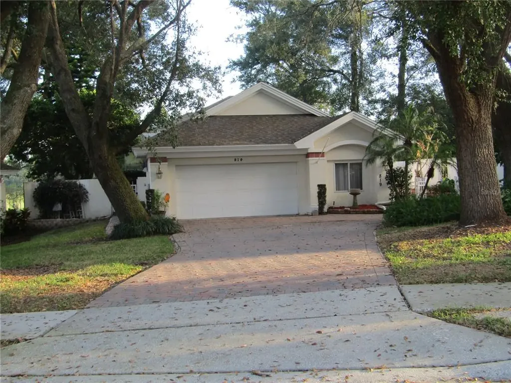 819 Crepe Myrtle Circle Apopka FL 32712