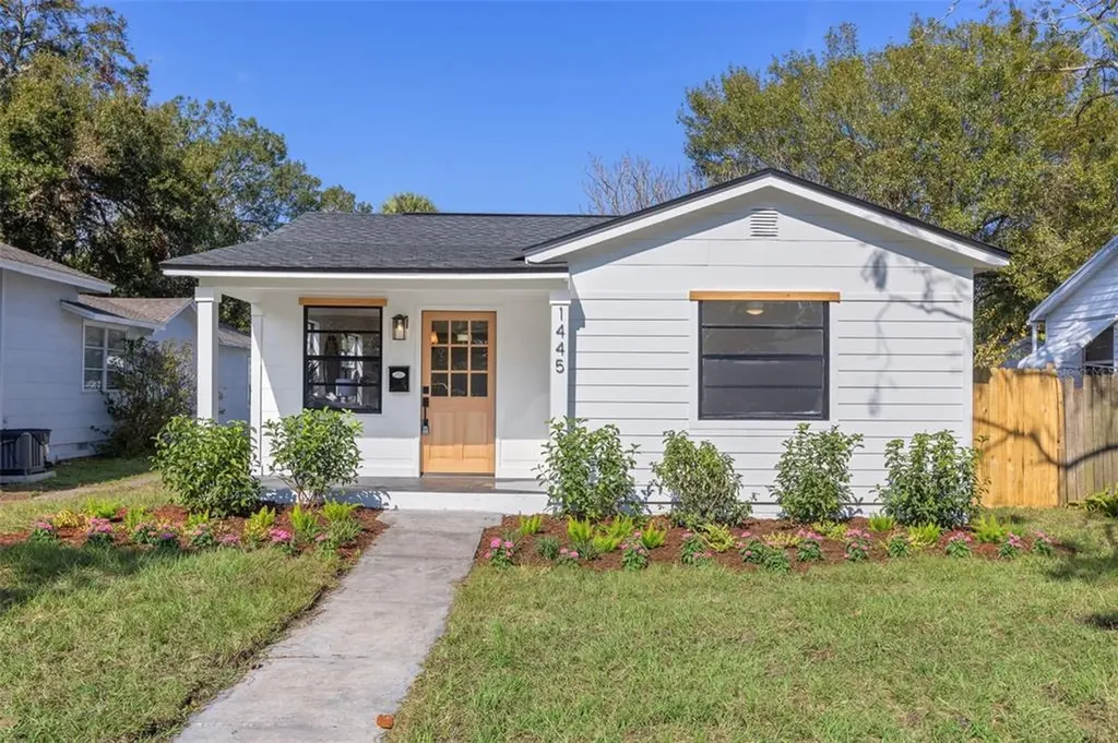 1445 34th Avenue N St Petersburg FL 33704