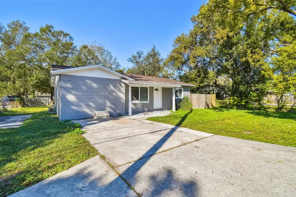 1101 N Park Road Plant City FL 33563
