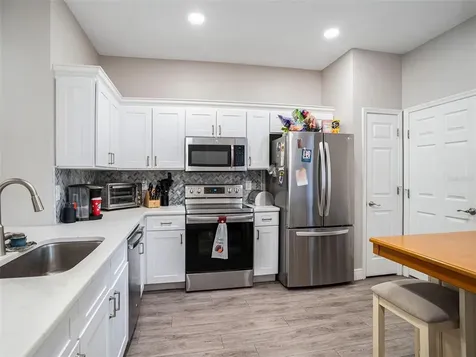 18854 Duquesne Drive Tampa FL 33647