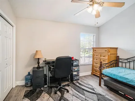 18854 Duquesne Drive Tampa FL 33647
