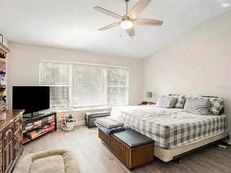 18854 Duquesne Drive Tampa FL 33647