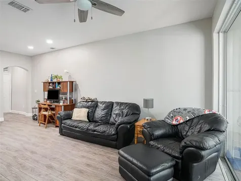 18854 Duquesne Drive Tampa FL 33647