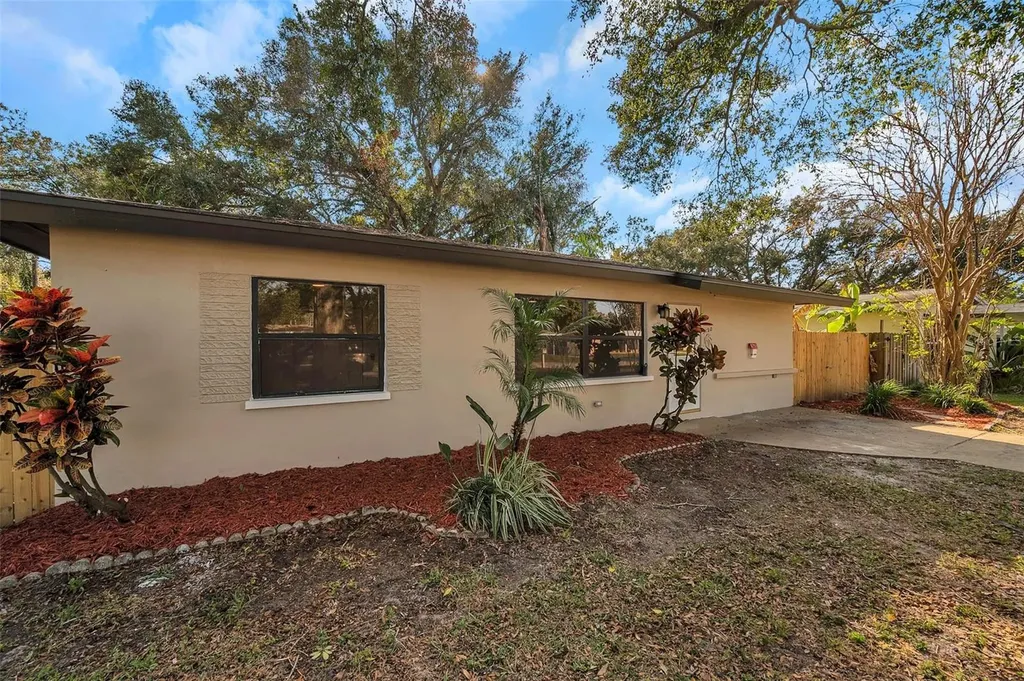 3120 Meadow Lake Avenue Largo FL 33771