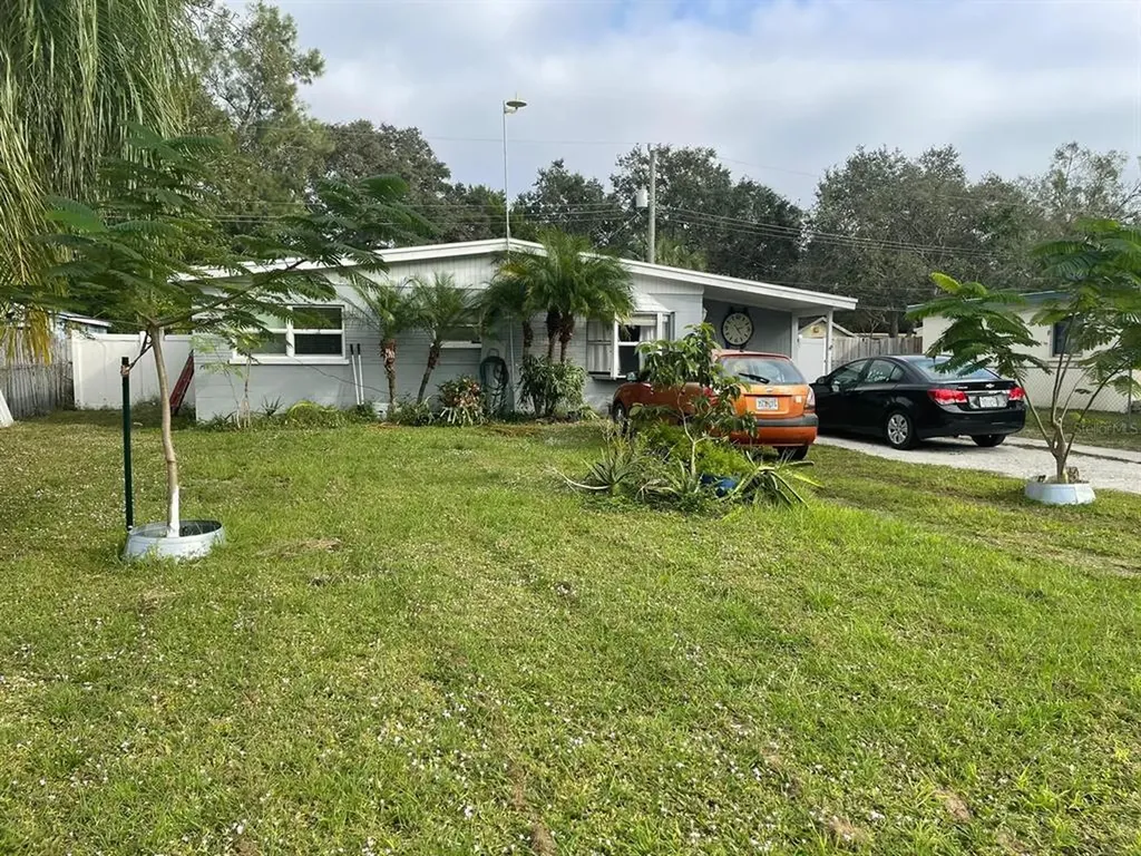 333 E Cornelius Circle Sarasota FL 34232