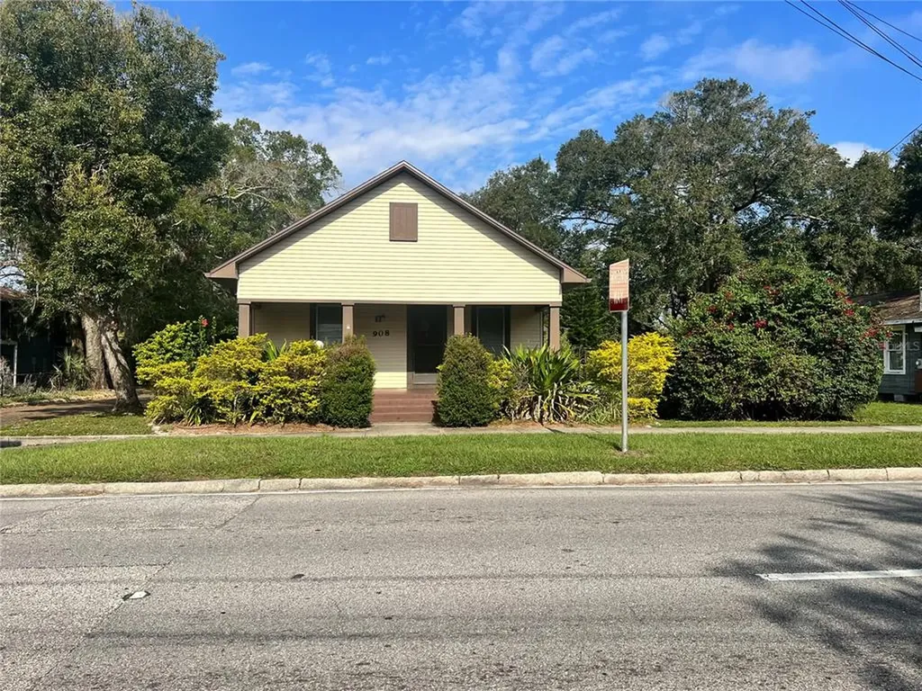 908 W Baker Street Plant City FL 33563