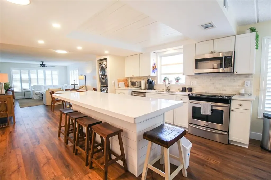 3804 Gulf Of Mexico Drive Longboat Key FL 34228