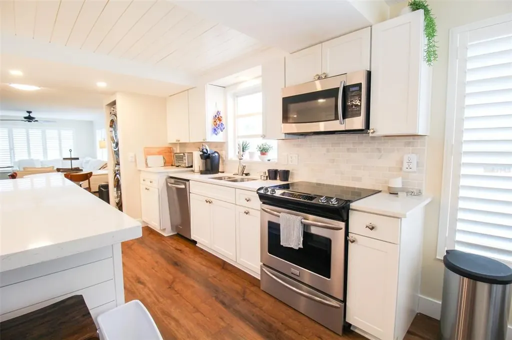 3804 Gulf Of Mexico Drive Longboat Key FL 34228