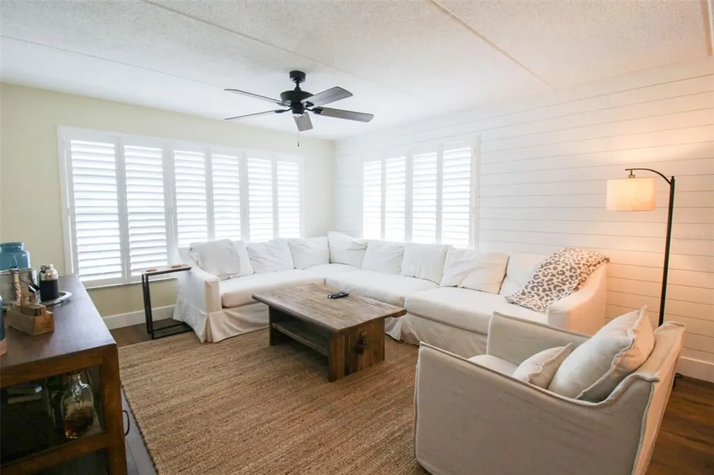 3804 Gulf Of Mexico Drive Longboat Key FL 34228