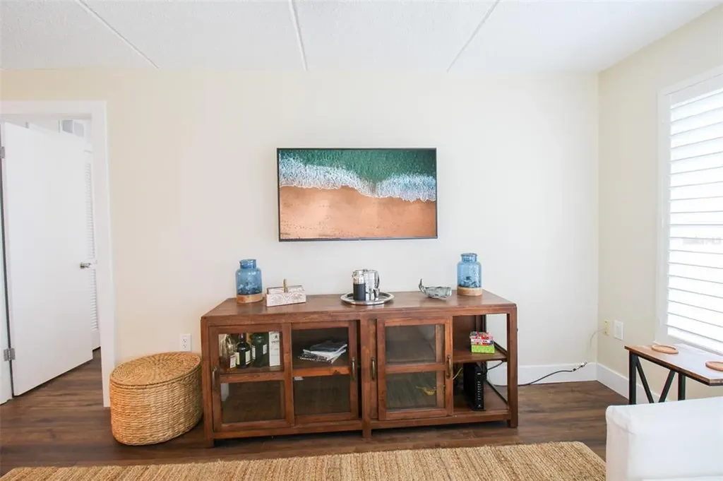 3804 Gulf Of Mexico Drive Longboat Key FL 34228