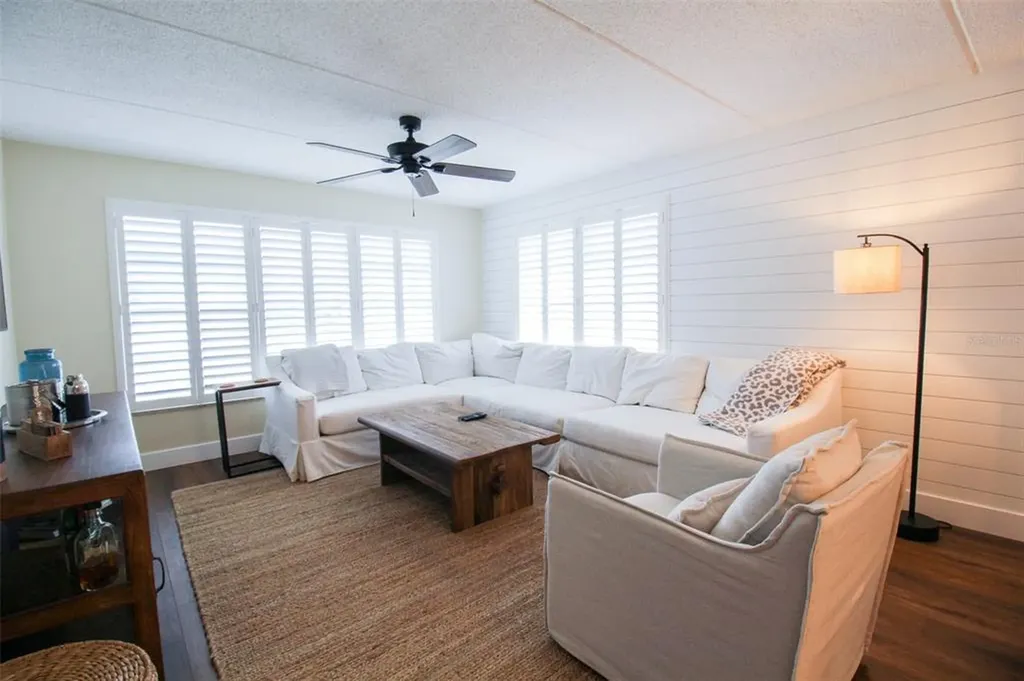 3804 Gulf Of Mexico Drive Longboat Key FL 34228
