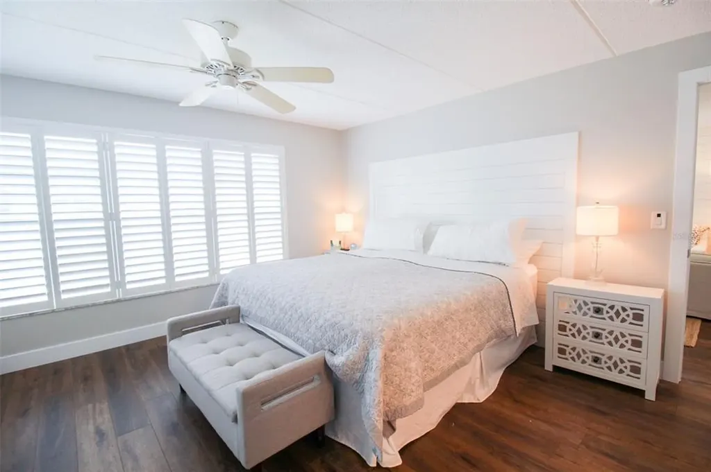 3804 Gulf Of Mexico Drive Longboat Key FL 34228