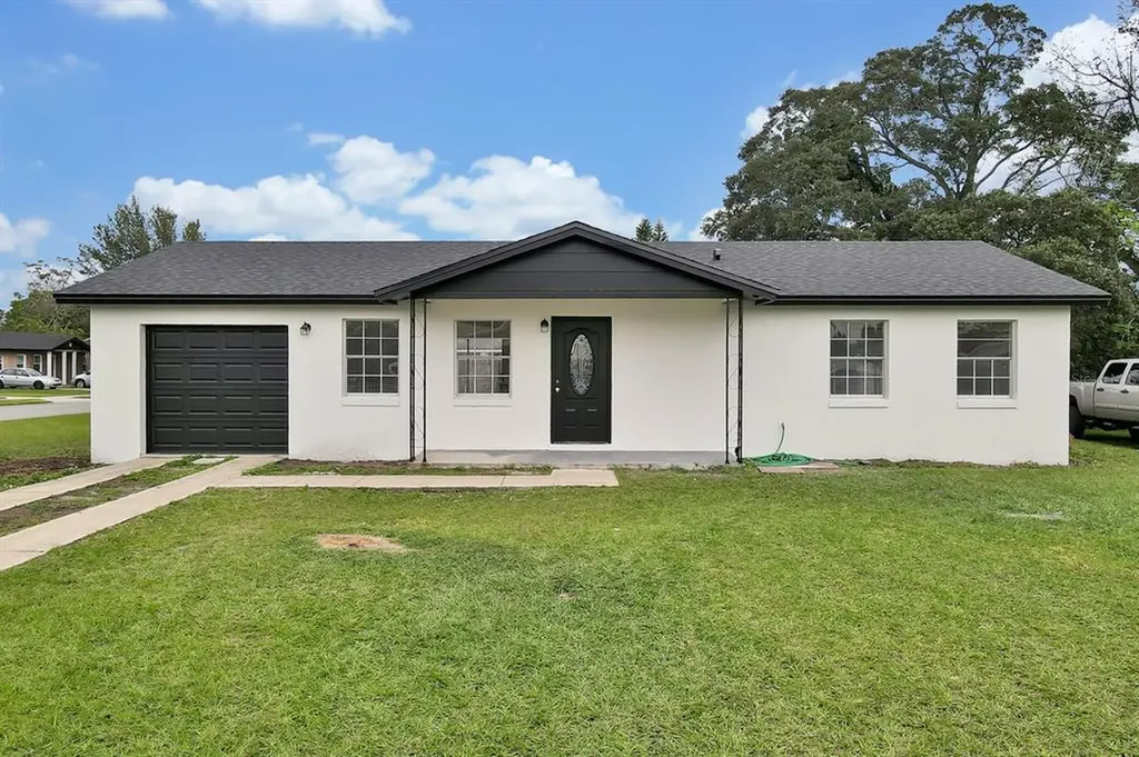 223 Mante Drive Kissimmee FL 34743