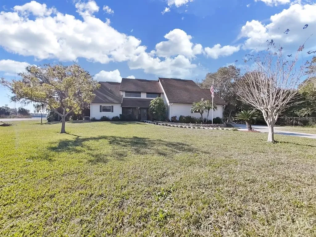 9710 82nd Avenue Seminole FL 33777