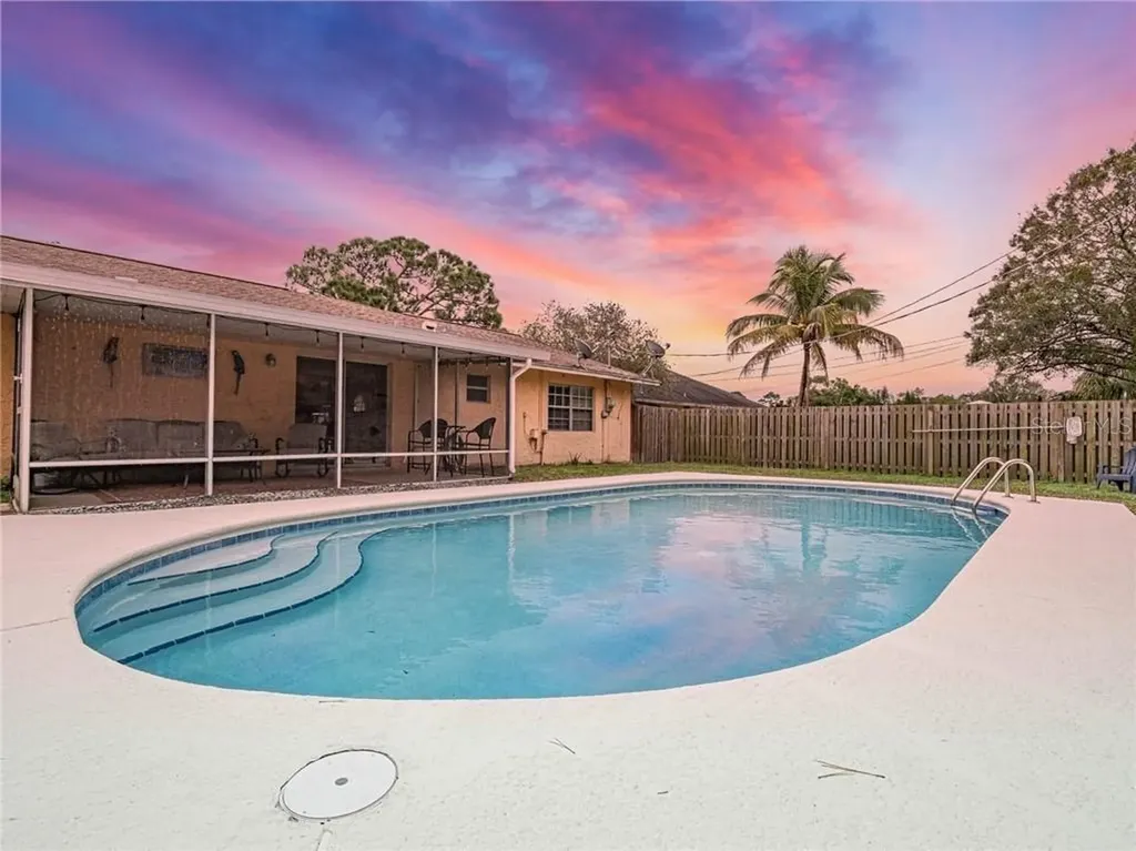 145 11th Court Vero Beach FL 32962