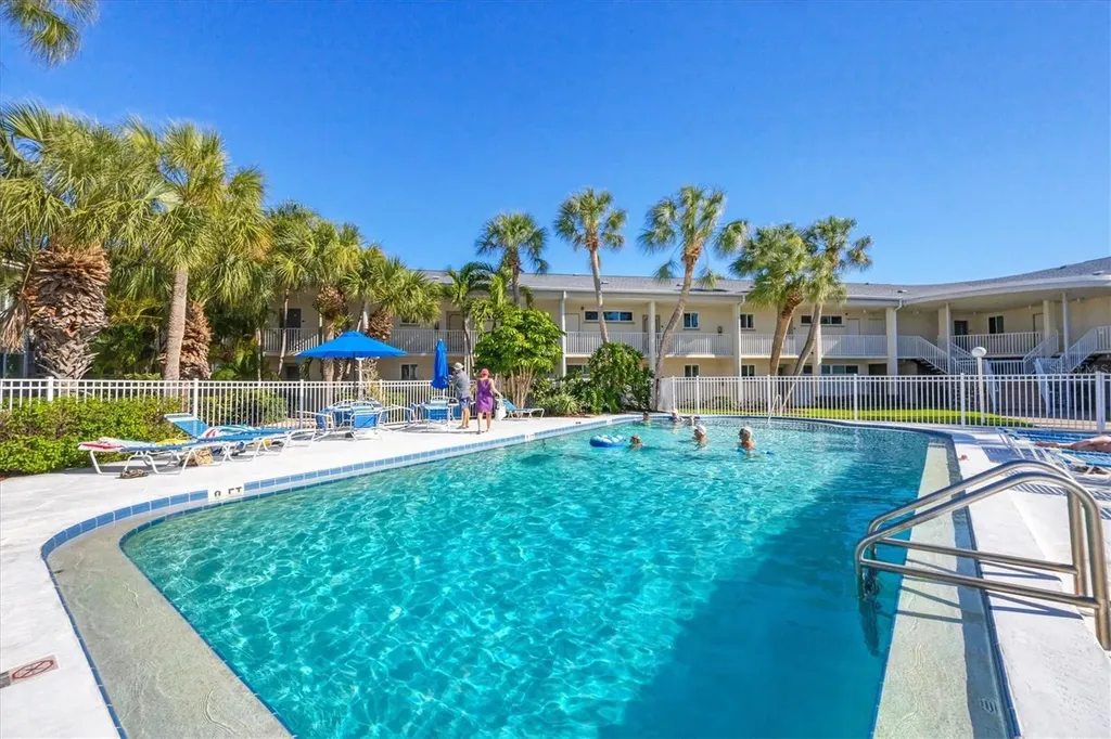 500 S Washington Drive Sarasota FL 34236