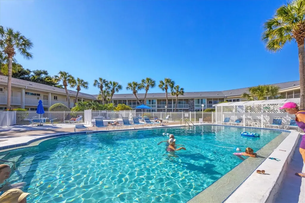 500 S Washington Drive Sarasota FL 34236