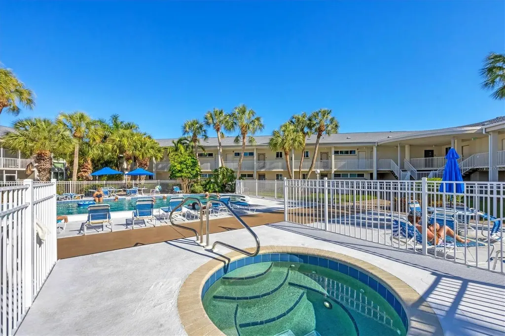 500 S Washington Drive Sarasota FL 34236