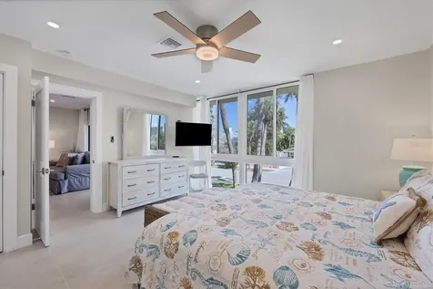 500 S Washington Drive Sarasota FL 34236
