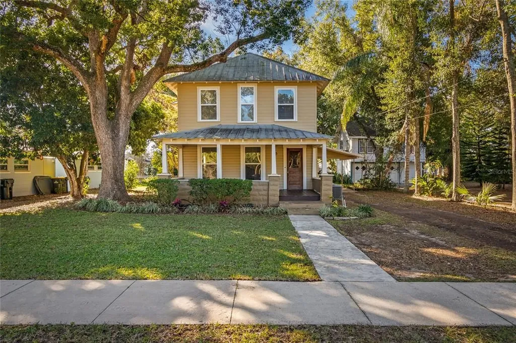 525 W Minneola Avenue Clermont FL 34711