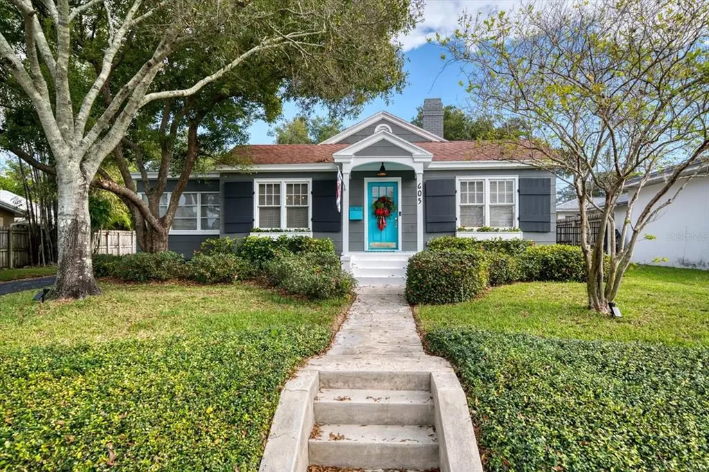 605 Mariva Avenue Clearwater FL 33755