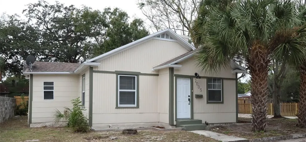 2005 Auburn Street S St Petersburg FL 33712