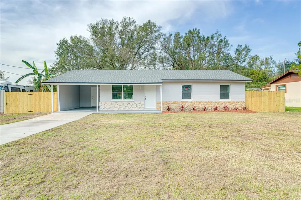 2912 Tampa Avenue Kissimmee FL 34744