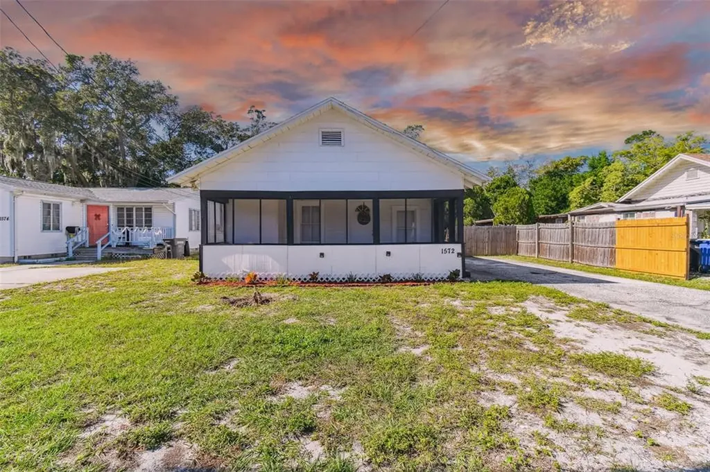 1572 S Madison Avenue Clearwater FL 33756