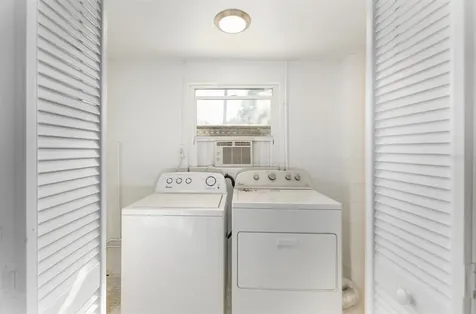 341 S Venice Boulevard Venice FL 34293