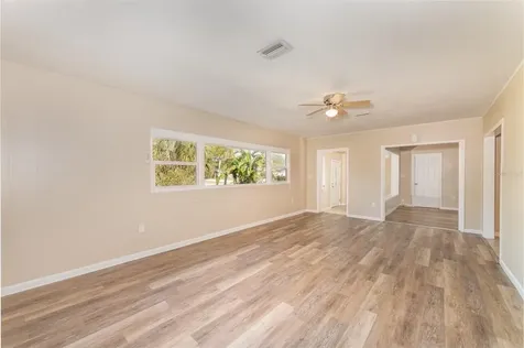 341 S Venice Boulevard Venice FL 34293