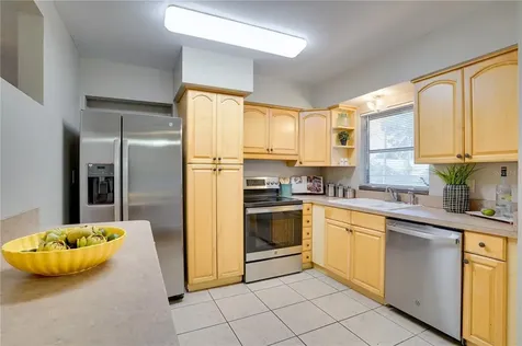 3228 52nd Street N St Petersburg FL 33710