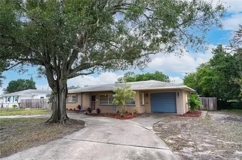3228 52nd Street N St Petersburg FL 33710