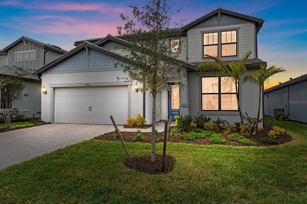 5772 Bluestar Court Lakewood Ranch FL 34211