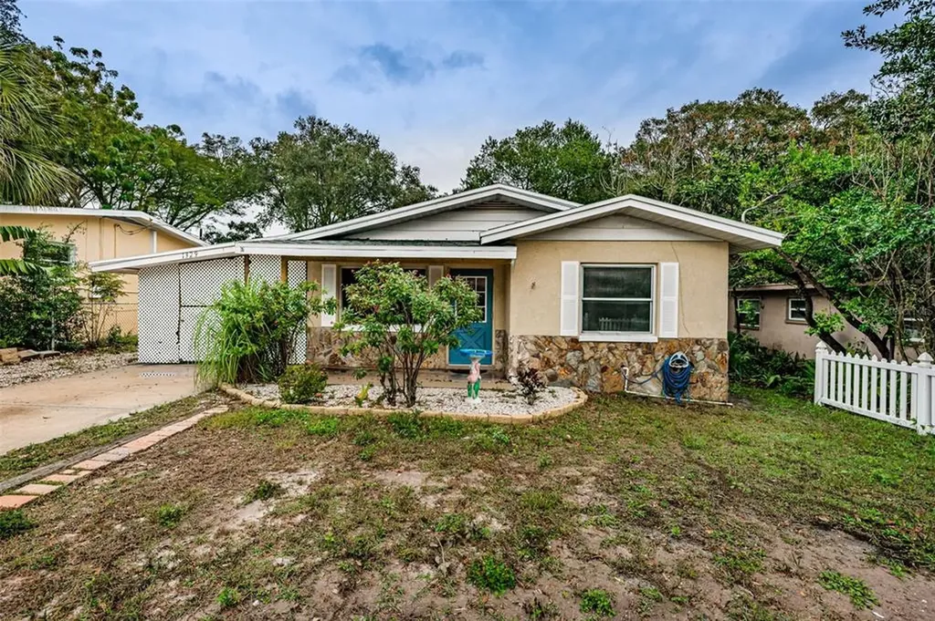 1329 Illinois Avenue Palm Harbor FL 34683