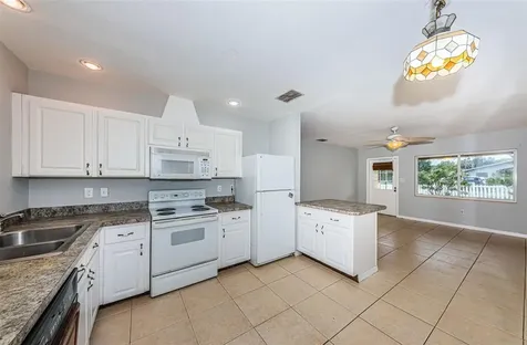 1329 Illinois Avenue Palm Harbor FL 34683