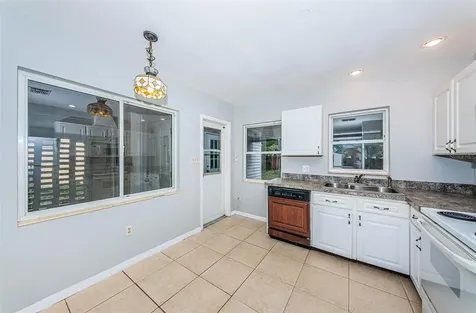 1329 Illinois Avenue Palm Harbor FL 34683