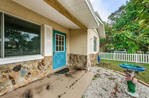1329 Illinois Avenue Palm Harbor FL 34683