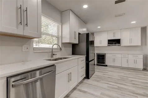 6873 20th Street N St Petersburg FL 33702