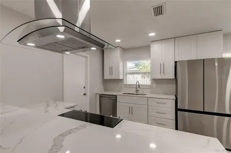 6873 20th Street N St Petersburg FL 33702