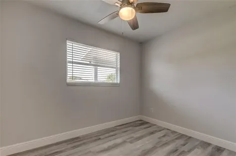 6873 20th Street N St Petersburg FL 33702
