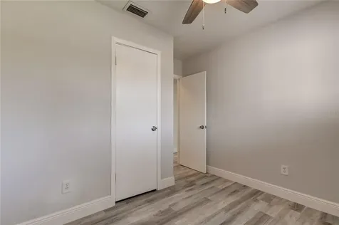 6873 20th Street N St Petersburg FL 33702