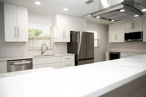 6873 20th Street N St Petersburg FL 33702