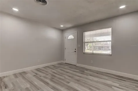 6873 20th Street N St Petersburg FL 33702