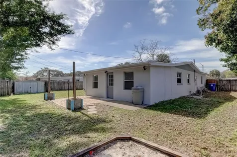 6873 20th Street N St Petersburg FL 33702