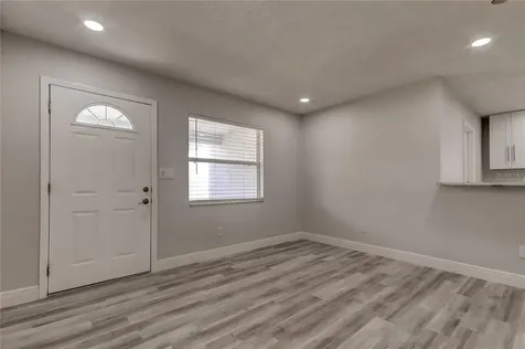 6873 20th Street N St Petersburg FL 33702
