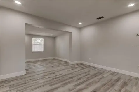 6873 20th Street N St Petersburg FL 33702
